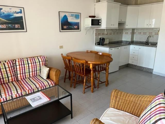 Apartamentos Bellavista Gomera ปลายา เด ซานเตียโก ภายนอก รูปภาพ